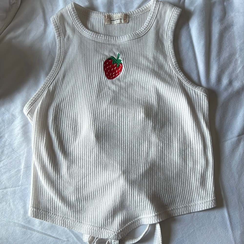 Strawberry top